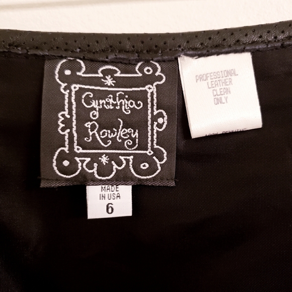 Cynthia Rowley sleeveless leather top with matching mini skirt. - Picture 9 of 9